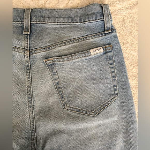Joe’s Jeans High-Rise Straight Leg Light Wash Denim | Size 27 / Size 4 - Picture 9 of 10
